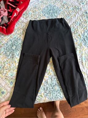 aerie Black High-Waist Crop Leggings with Side Pockets
